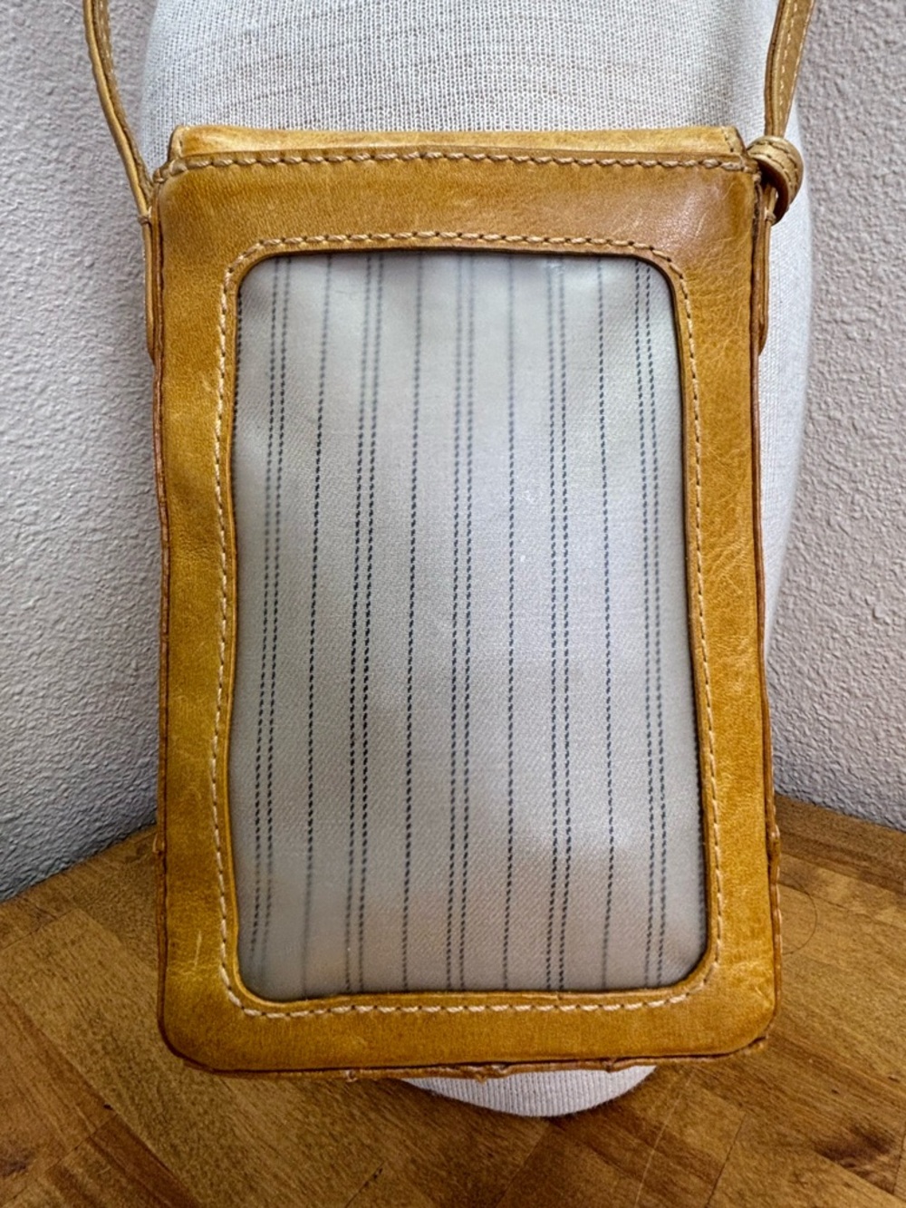 Frye Melissa Leather Phone Crossbody Bag Sunflower Yellow Smartphone Wallet - Picture 4 of 9